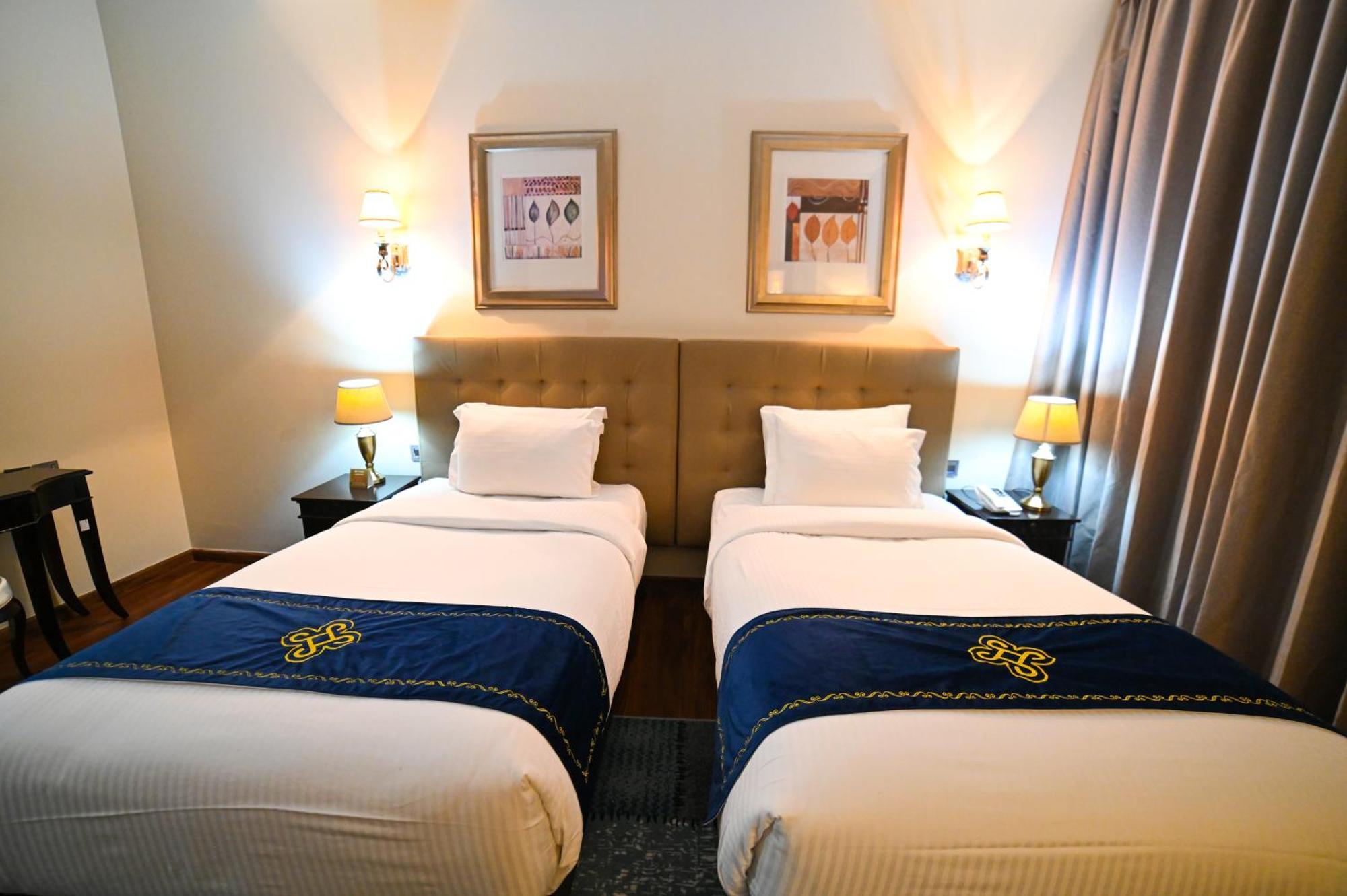 Seven Seas Hotel 迪拜 外观 照片